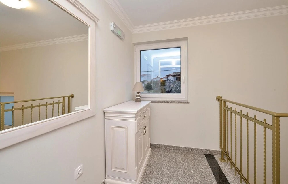Awesome Home in Kosljun With Wifi and 7 Bedrooms