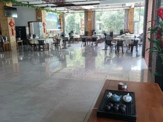 Yangshuo Xianggong Mountain Villa (Xianggong Mountain Scenic Area Store)