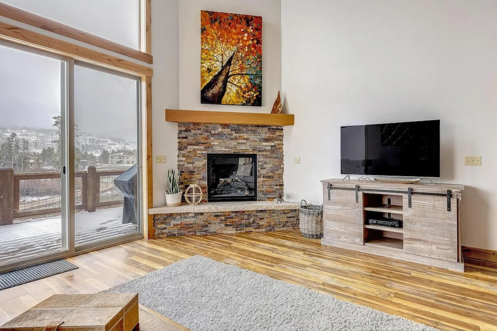 Beautiful 4BD near Winter Park HOT TUB