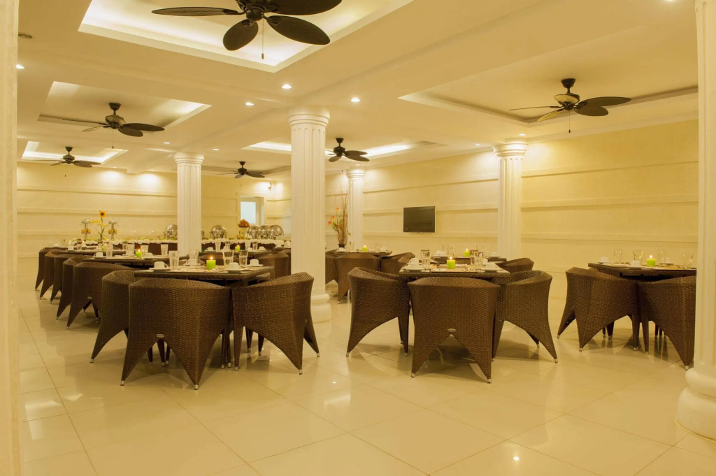 Boracay Summer Palace Hotel