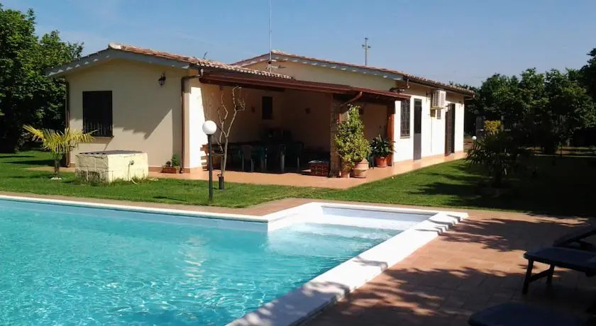 Villa Corylus Avellana