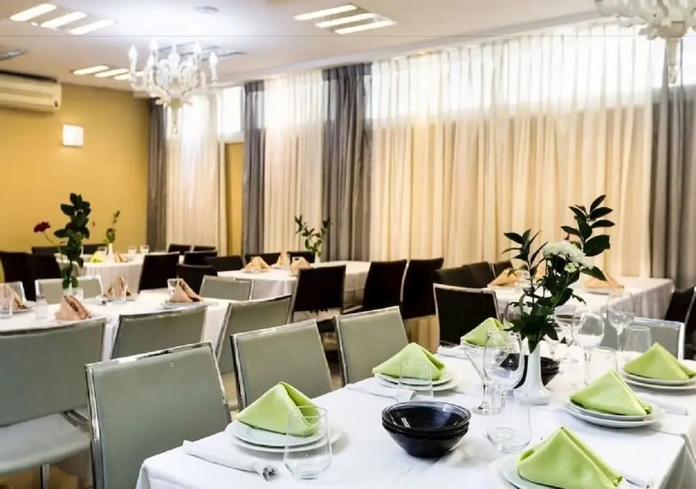 Rest Hotel