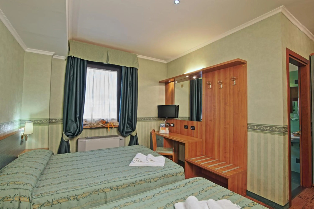 Hotel Aurora