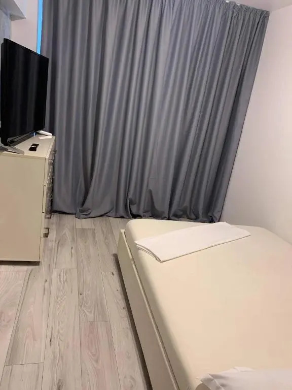 White & Silver Luxury Suite Craiova