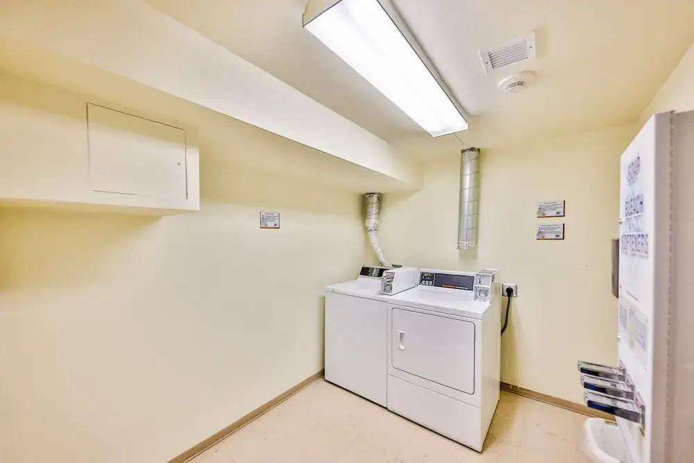Zephyr Slopeside - 1504 2 Bedroom Condo by RedAwning