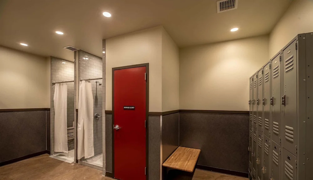Lance's West Chalet