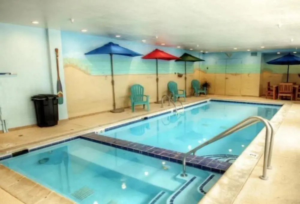Studio Colorado Vacation Rental Located Near River Run Village With Hot Tub And Pool Access