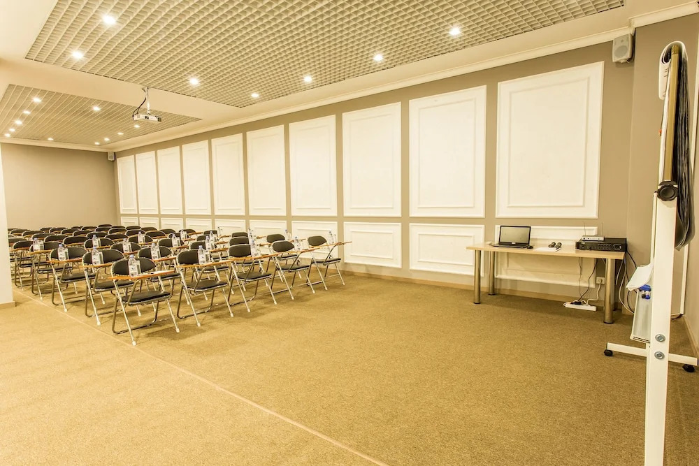 Golden Mir Hotel & Spa