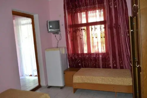 Guest House on Oktyabrskaya 19