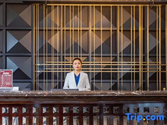 Junhui Hotel (Chongqing Shizhu the high-speed rail Store)