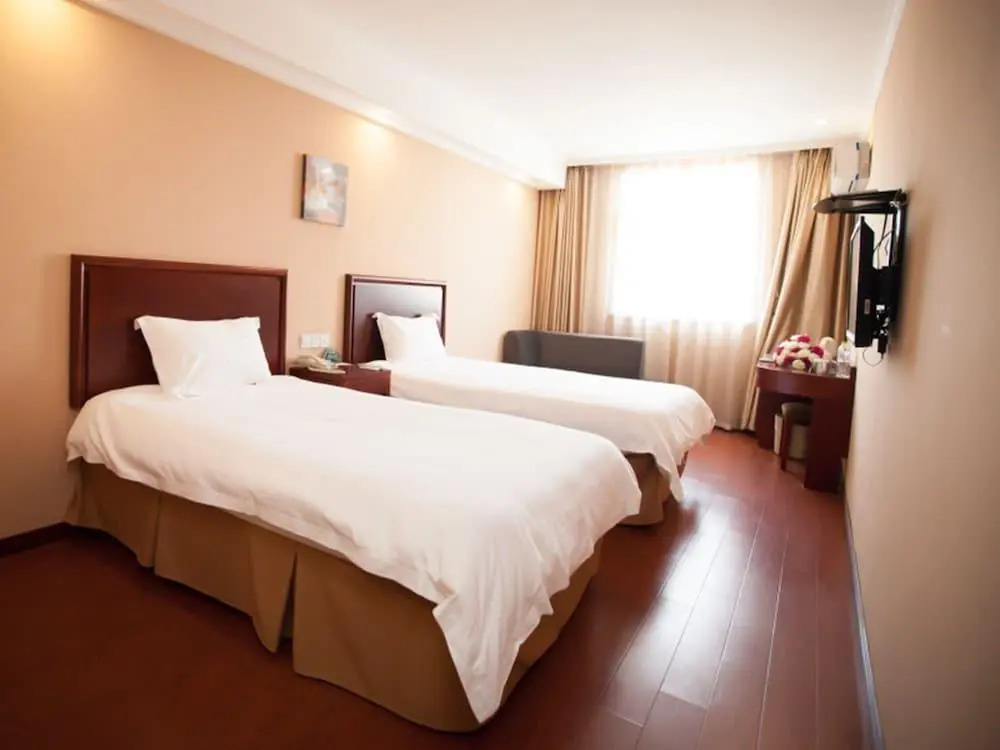 GreenTree Inn Zhenjiang Nanmenwai Street Shell Hotel