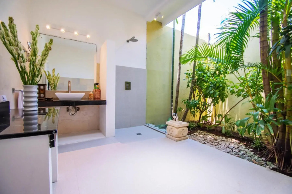 Villa Sitara, Sitara Villa Group