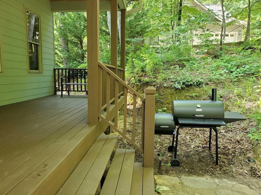 Fontana Lakeview Escape 4 Bedroom Home