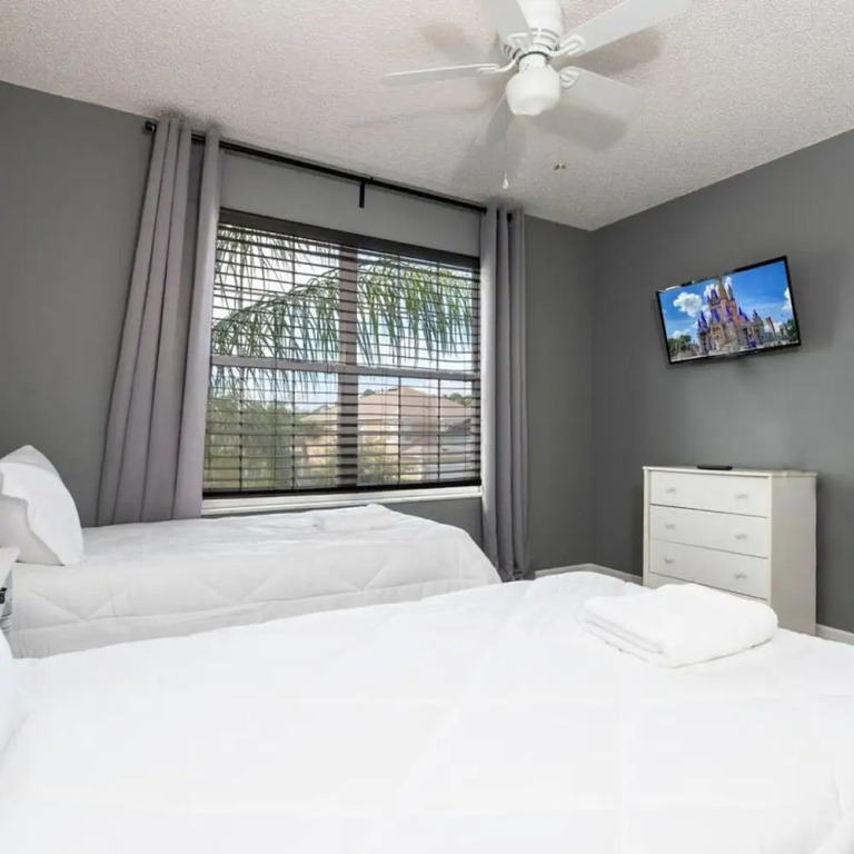 4697 Comfortable 7BD House