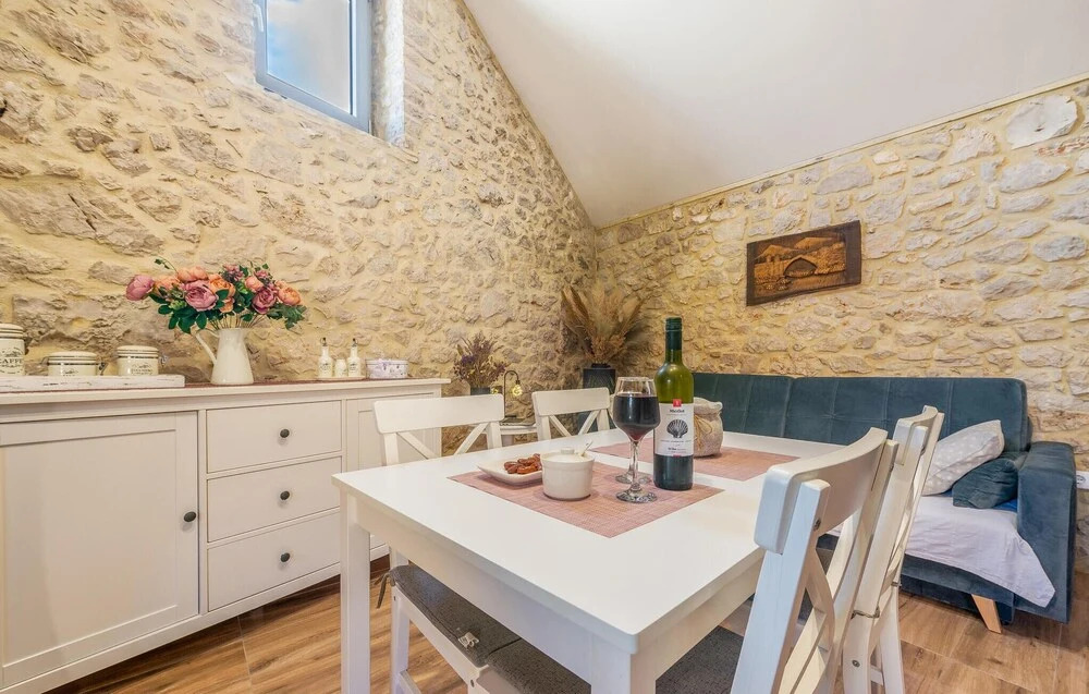 1 Bedroom Beach Front Home In Zaton