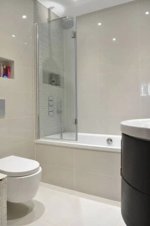 Stunning 3 Bedroom Garden Flat in Maida Vale