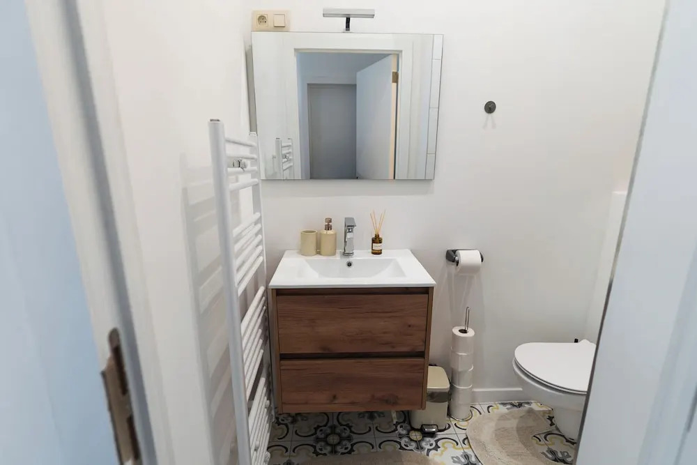Central Ghent Stylish 1BR&1LR Apt WIFI