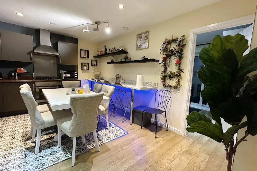 Luxury Apartment 4 bed Room in Canary Wharf