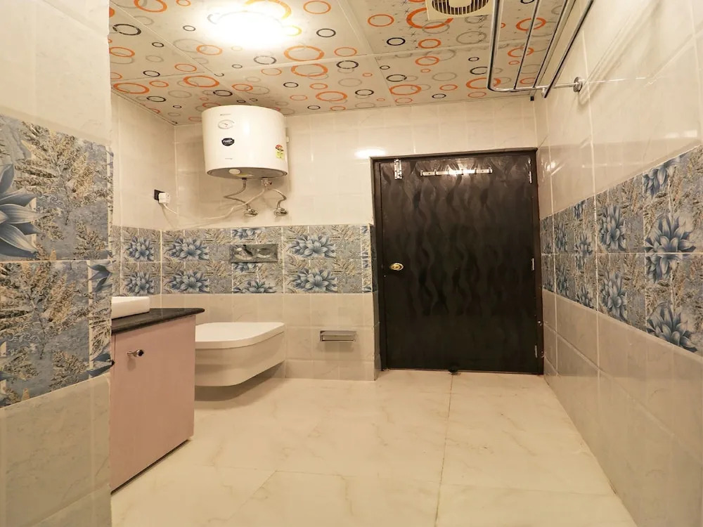 Silverkey Executive Stays 36995 Udhyog Marg