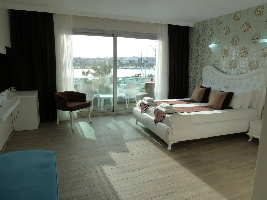 Dalian Elite Hotel