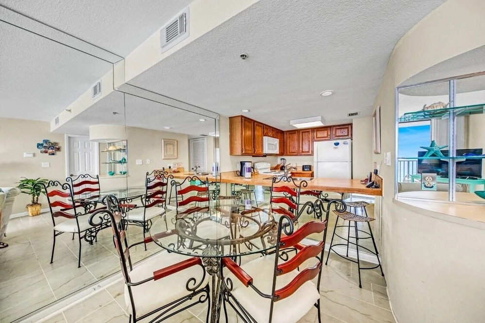 One Seagrove Place Unit 1805 2 Bedroom Condo by Redawning