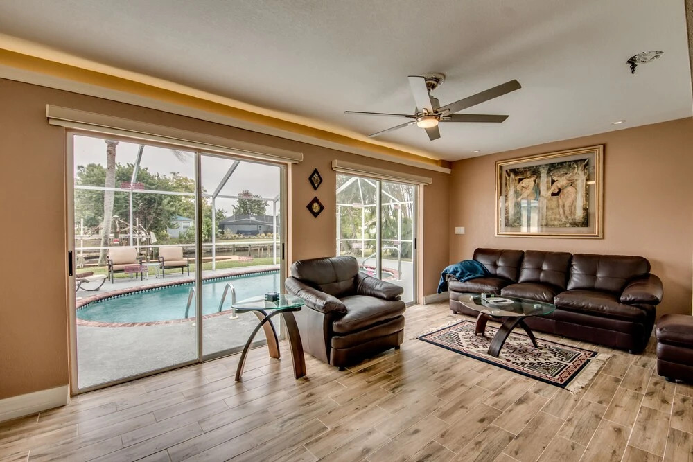 Villa Lux and Lavish - Cape Coral - Roelens Vacations