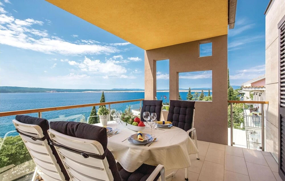 Awesome Home in Crikvenica With Wifi and 2 Bedrooms