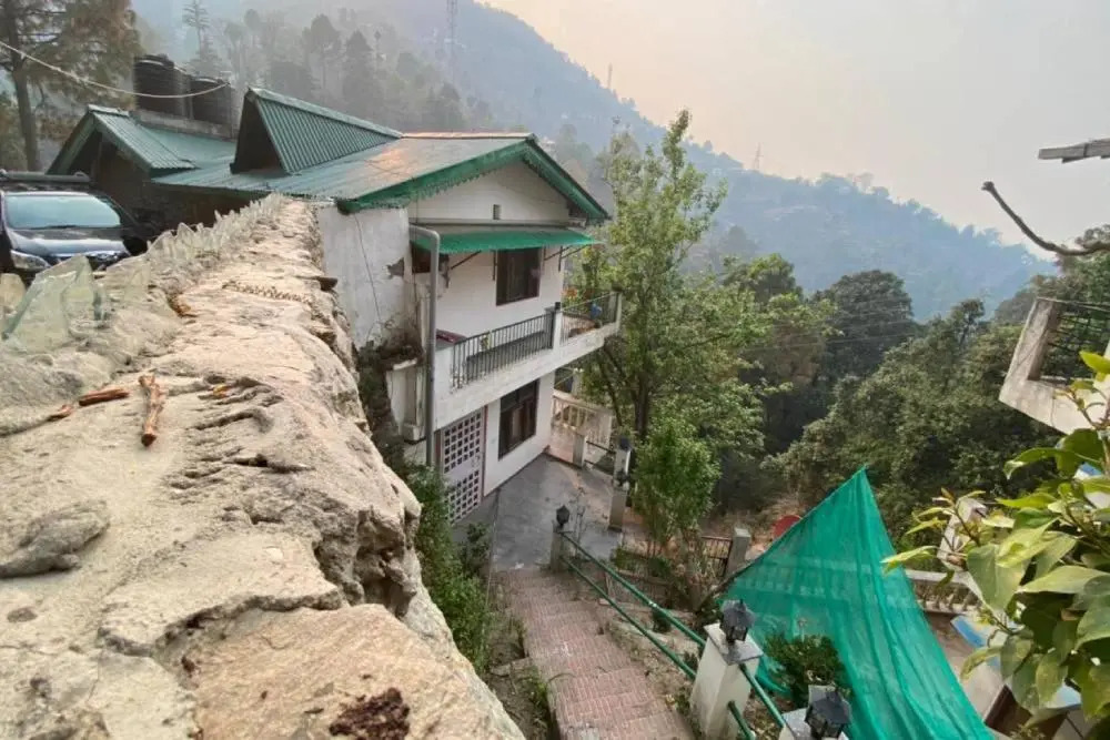 The Himalayan Living