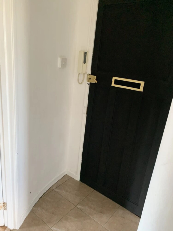 Impeccable 2 bed Flat in Ashford Near Ashford Int