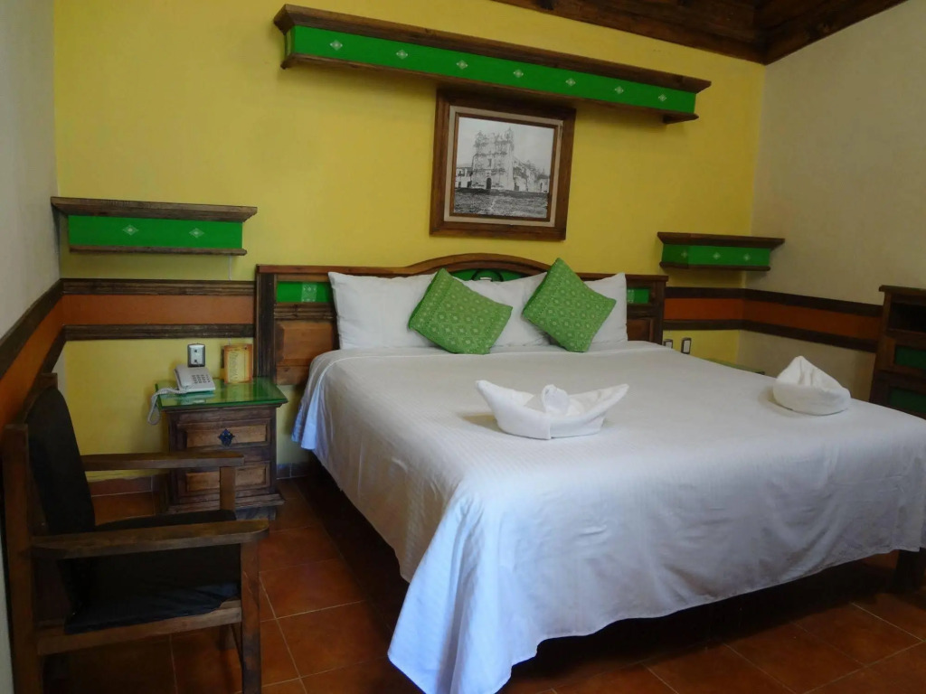 Nuestras Raíces Hotel - Museo - Restaurante