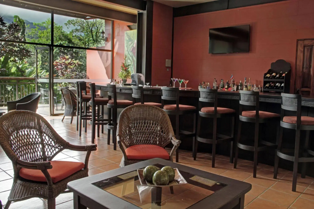 Hotel Arenal Kioro Suites & Spa