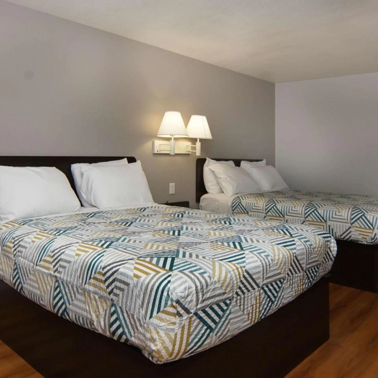 Motel 6-Lancaster, TX - DeSoto - Lancaster