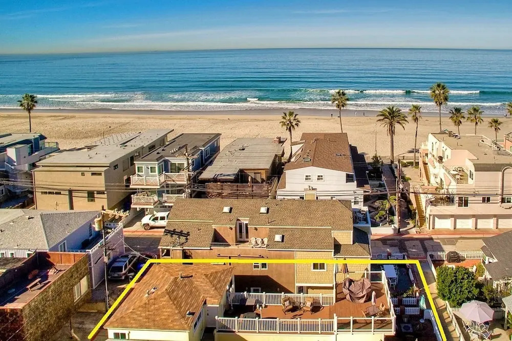 Roxy Beach House 1 1 Bedroom 1 Bathroom Condo