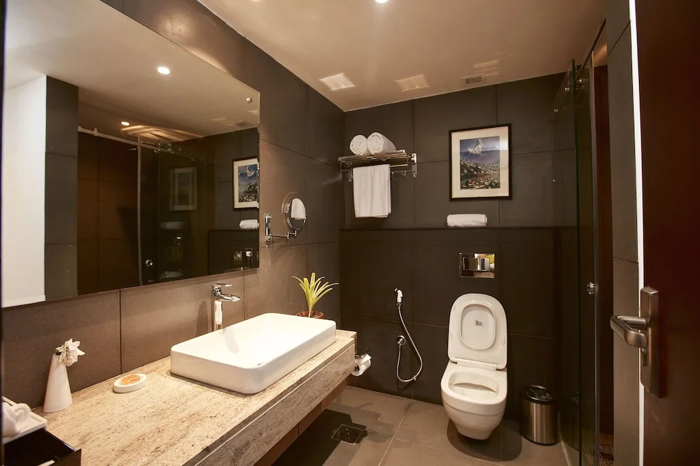 Indreni Suites Hotel