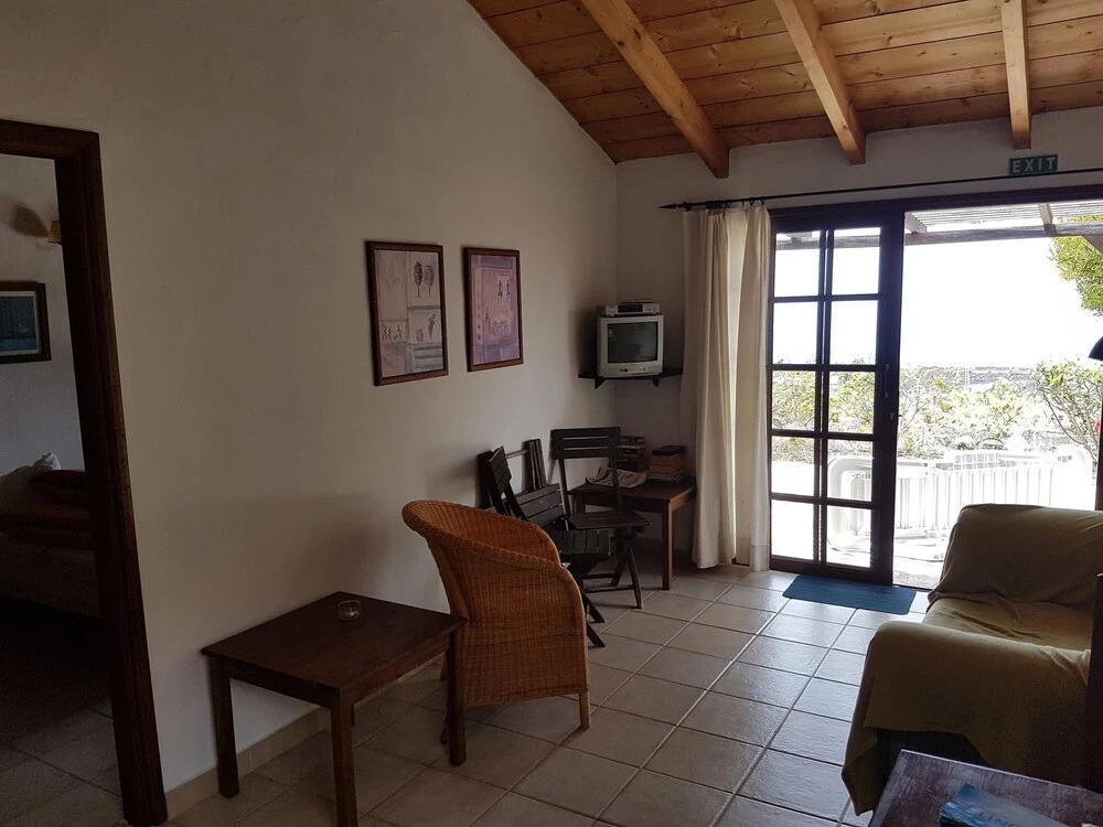 Studio In Los Llanos, With Wonderful Mountain View, Pool Access, Furni