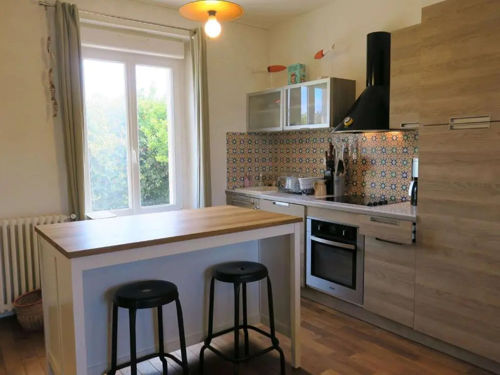 Maison de charme avec jardin, terrasse et WIFI, à 600m de la mer à Pleumeur-Bodou - FR-1-368-294
