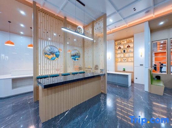 Mehood Lestie Hotel (Golmud Salt Lake Square Branch)