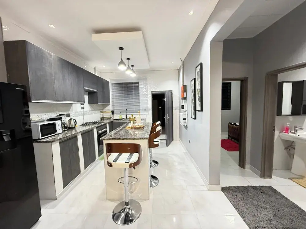 Stand Alone Executive 2BR Villa in Emerald Hill Estate Move In Ready All Comfort