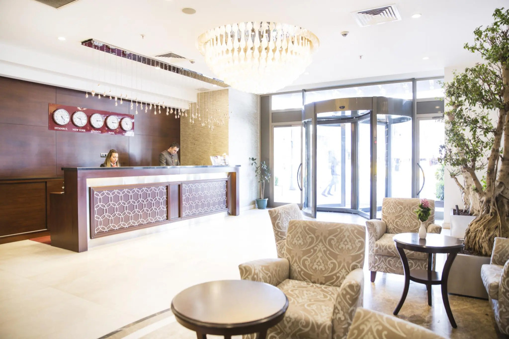 Grand Aras Hotel & Suites