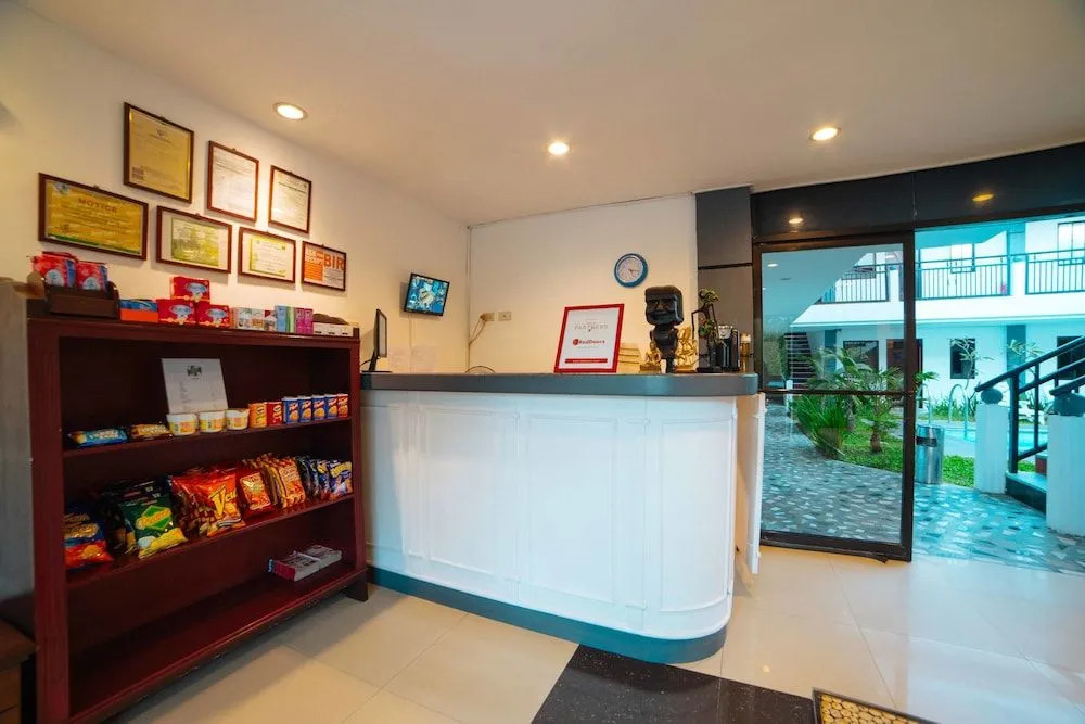 RedDoorz Plus @ Hensonville Angeles City