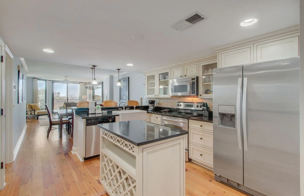 314 C Shipwatch by Avantstay Oceanfront With Ocean View