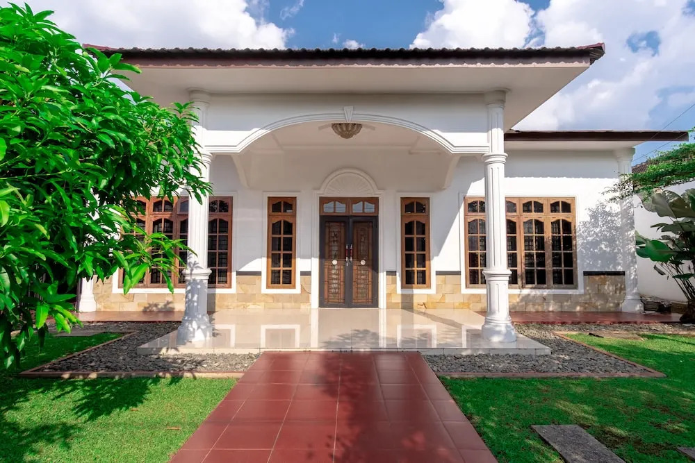 OYO 1632 1000 House Syariah