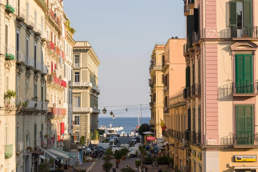 Casa Riviera, Big Apartment with Sea View on Chiaia