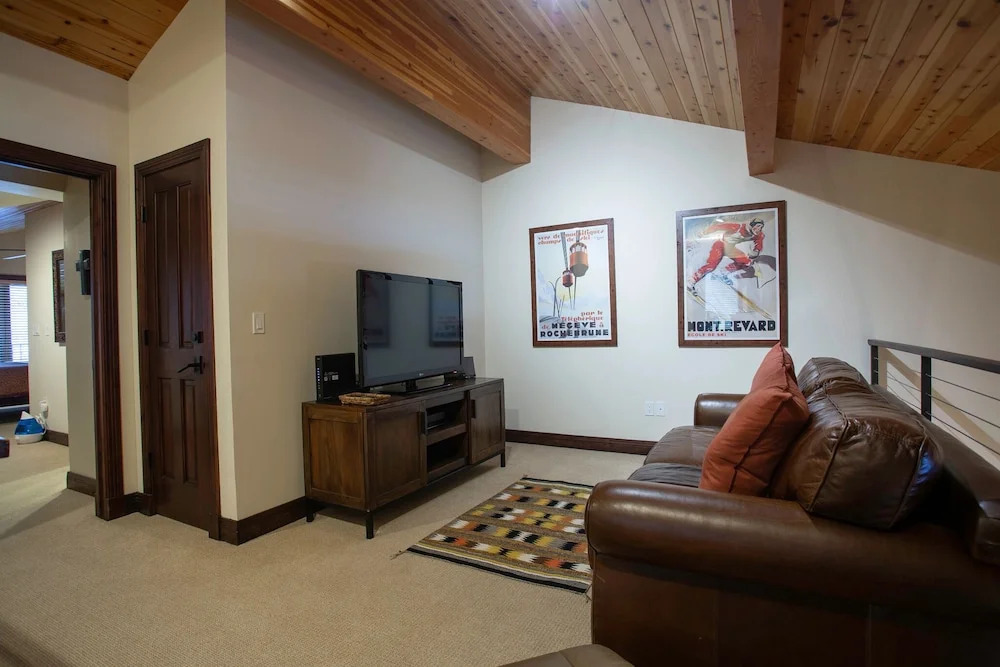 Trail's End Lodge at Deer Valley Resort - Four Bedroom Residence with Spa #505 4 Condo