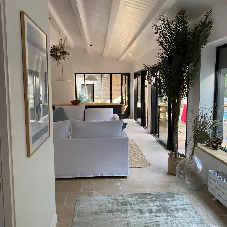 Belle villa rétaise 4 étoiles avec piscine chauffée