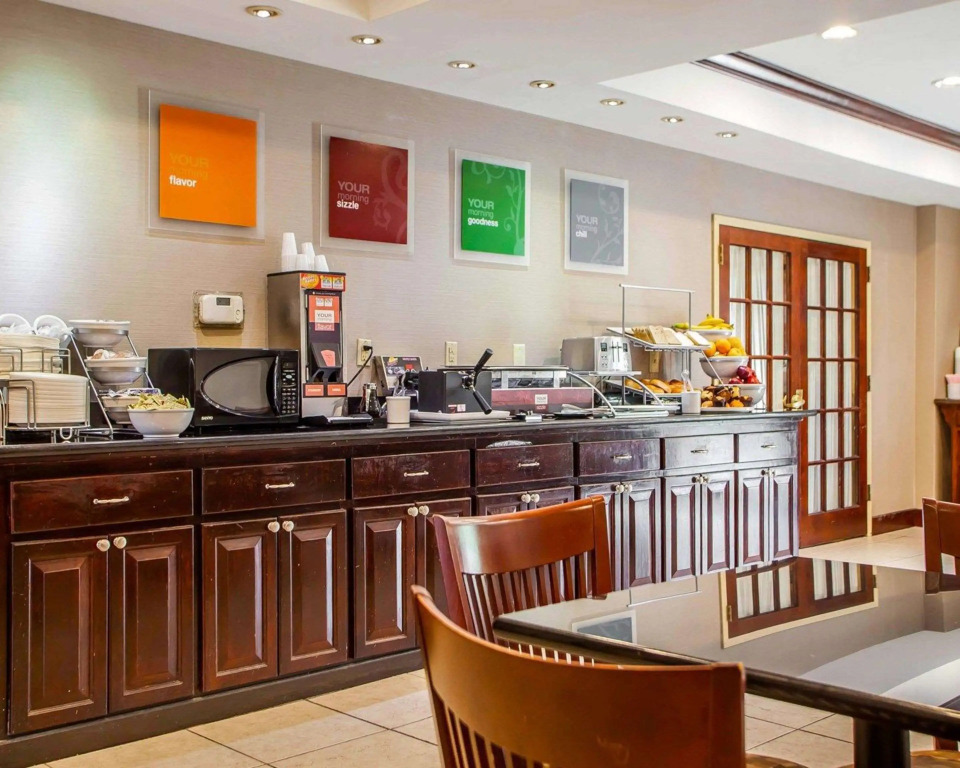 Comfort Suites East Brunswick - South River