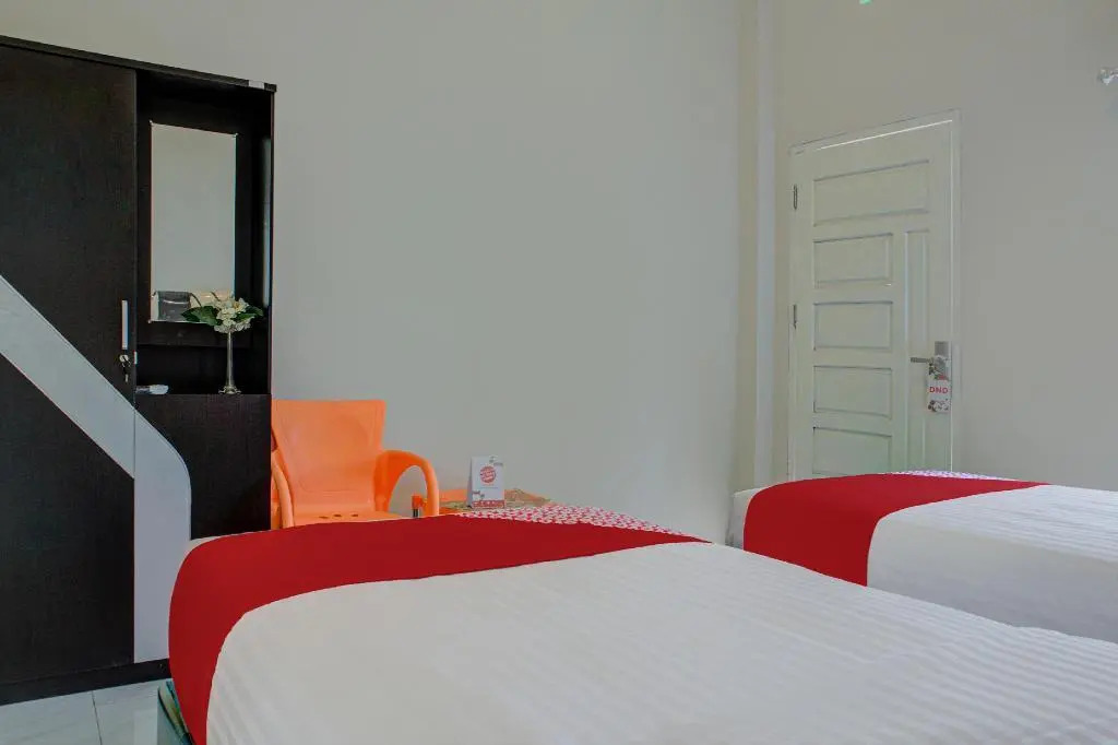 OYO 3266 Alifah Residence Syariah
