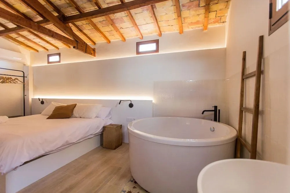 Pizarro Suites