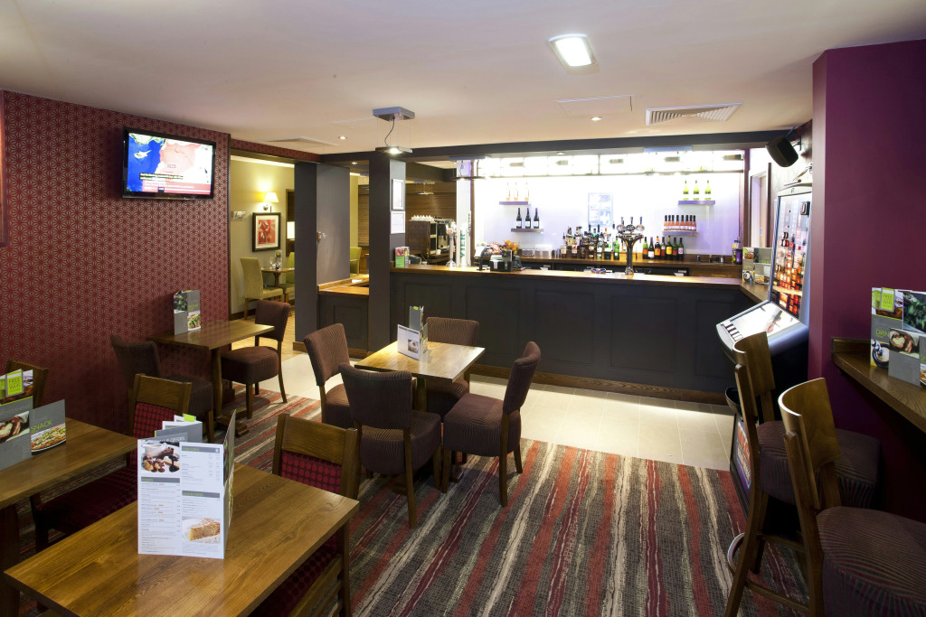 Premier Inn Inverness Centre - River Ness