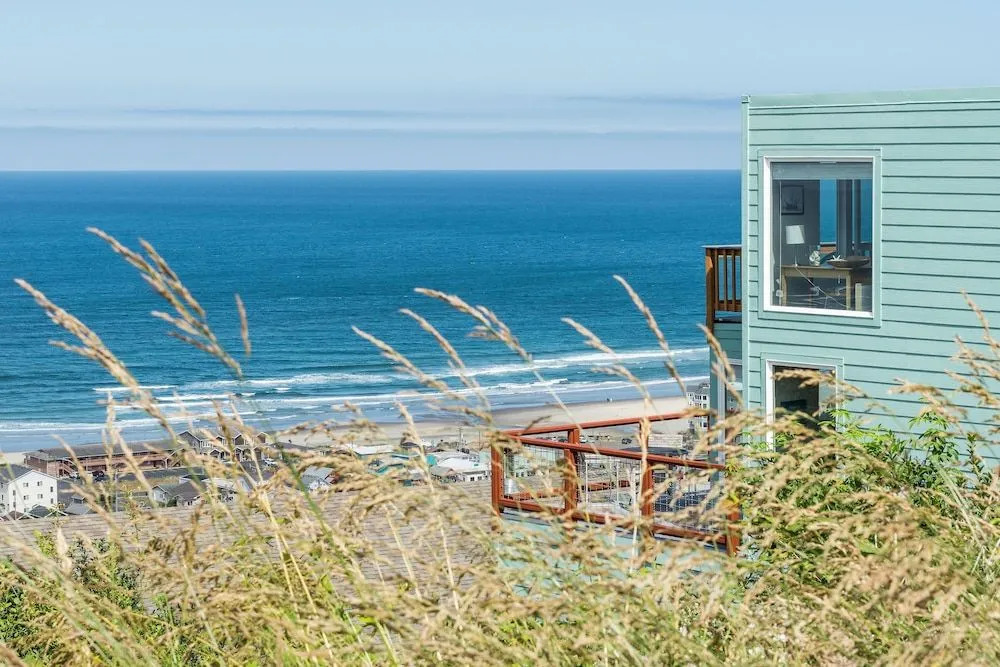 Blue Horizon by Avantstay Panoramic Views of the Ocean w/ Entertainers Patio